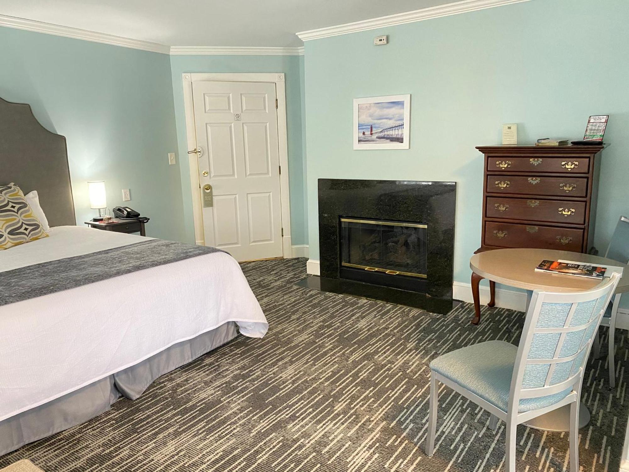 Harbor House Inn Grand Haven Rom bilde